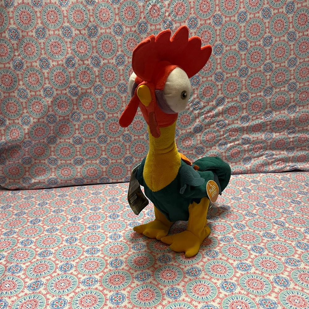 Disney Moana’s Hei Hei chicken - clucks & dances